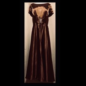 Formal Gown/ Mother of the Bride/Groom Dress, Brand New w/ Tags, size 16